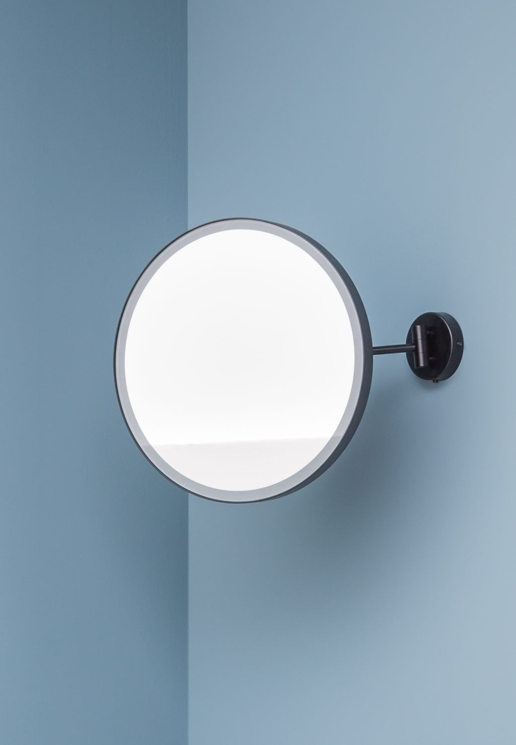 PLUTO MIRROR WITH LIGHT - art. PLSPL