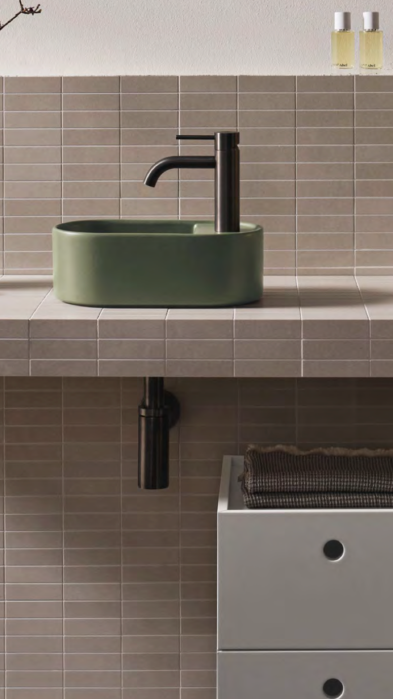 LES PETITES OVAL 46 WASHBASIN WITH ONE HOLE - art. LPLAO46 / LPLAO46SF